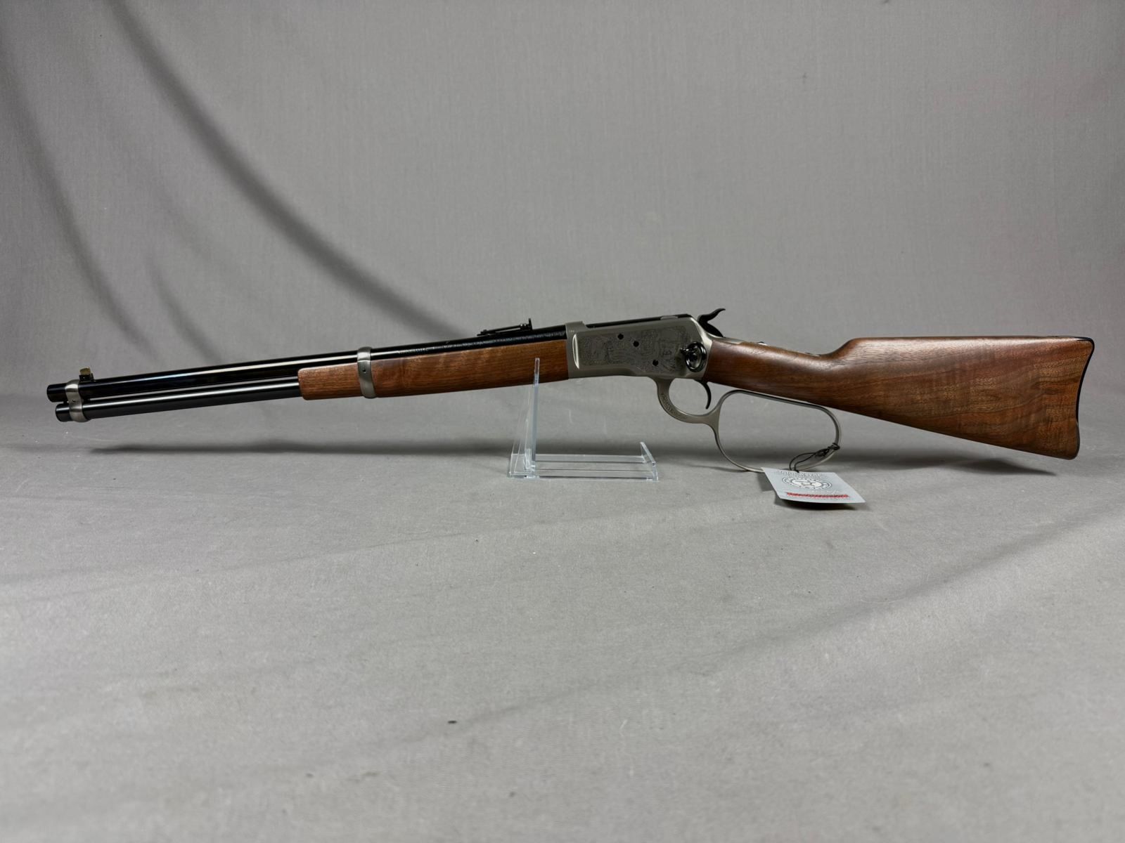 Winchester Mod. 1892  "John Wayne 100th Anniversary Custom Grade"   (.44-40 WCF)