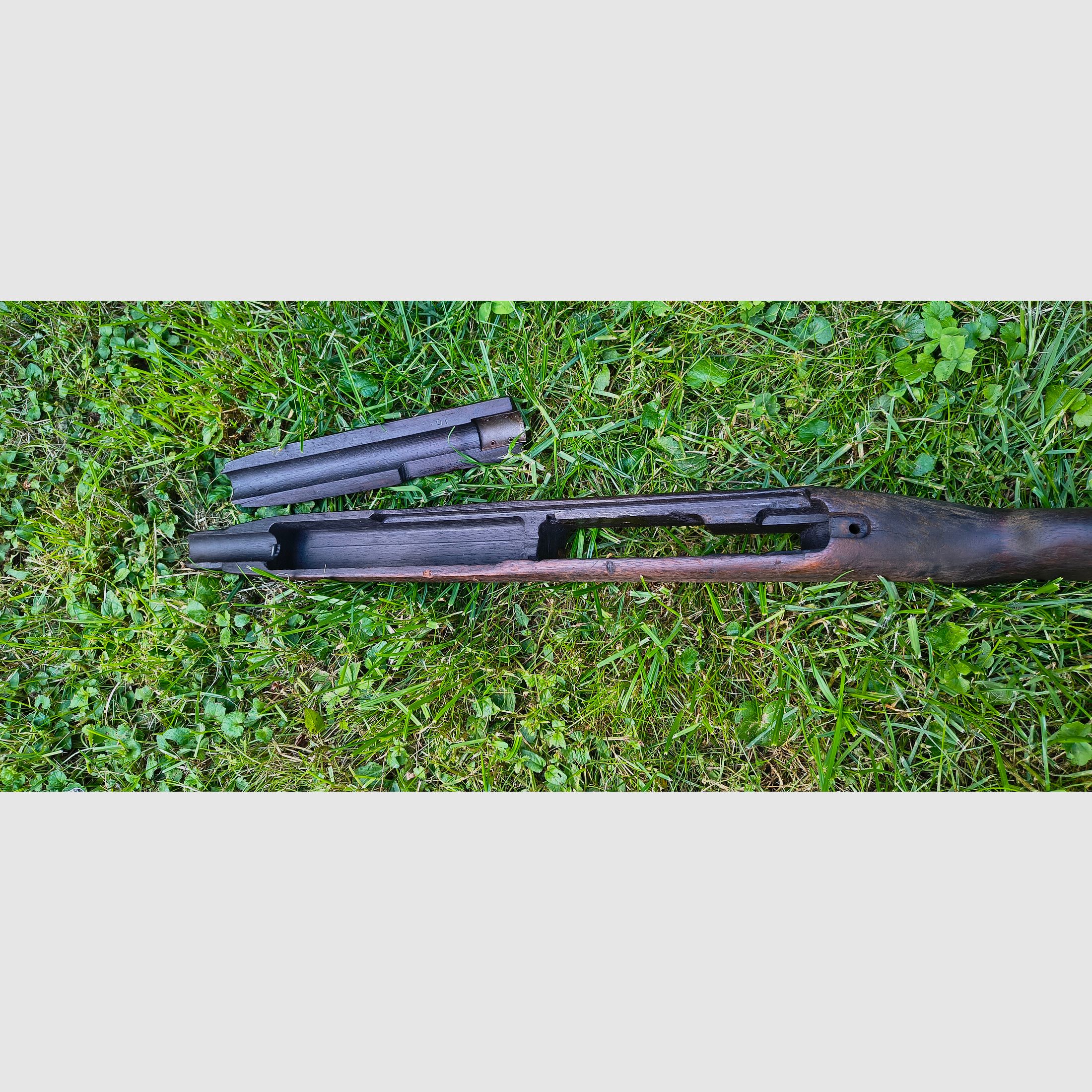 Original M1 Carbine stock, walnut, very good. Wooden stock