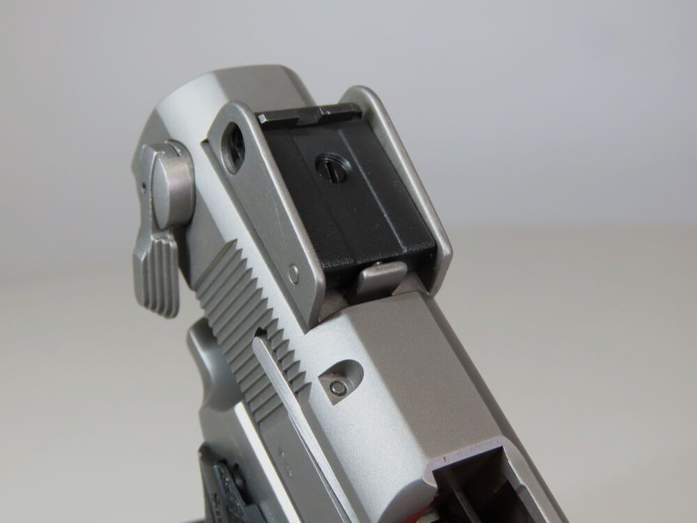 Smith & Wesson 5906