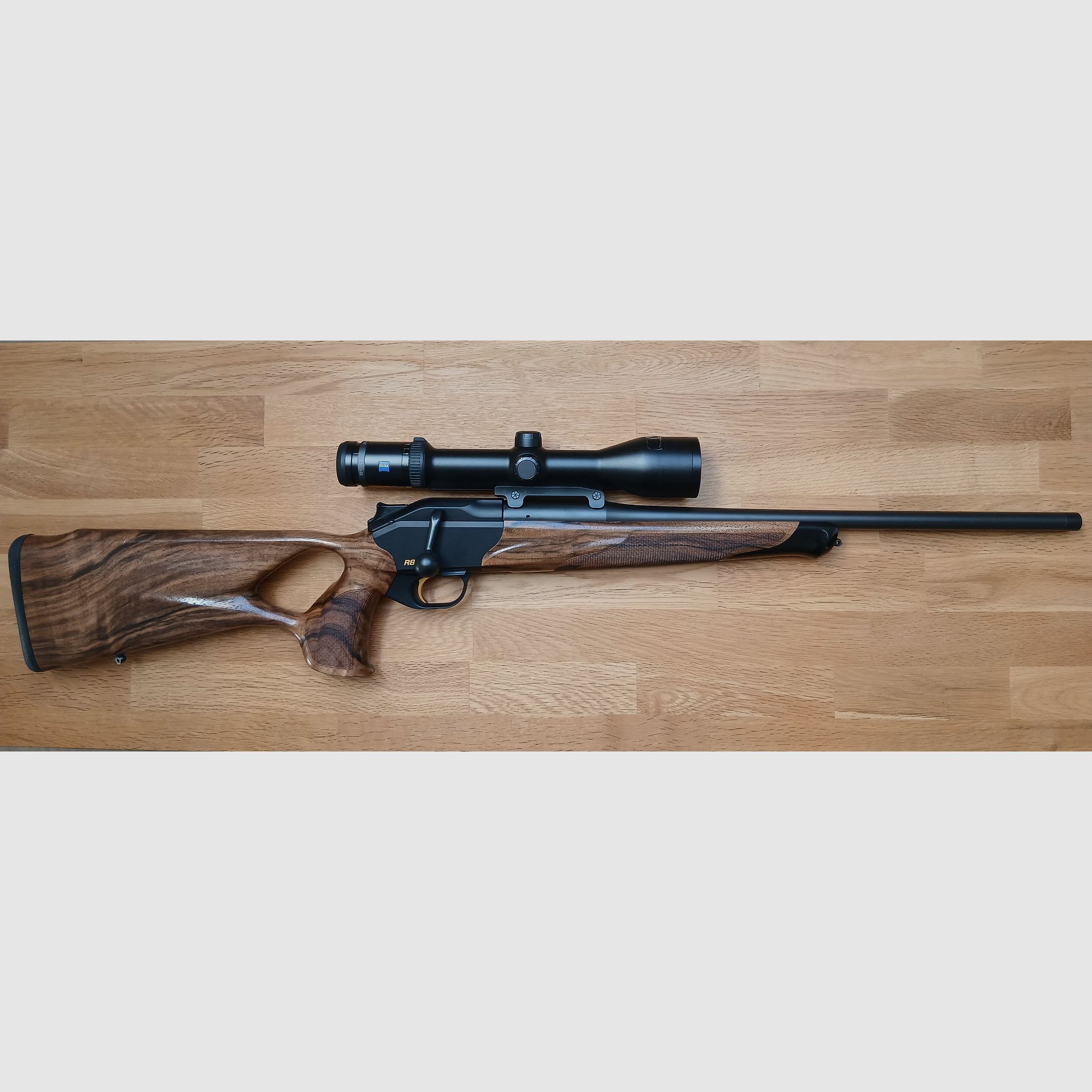 Blaser R8 Success wood, image 1 of 9