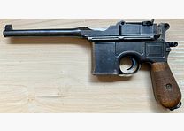 Mauser C96, im sammlerwürdigen Bestzustand. Nummerngleich. Aus Familienbesitz. RARITÄT. Antiquität