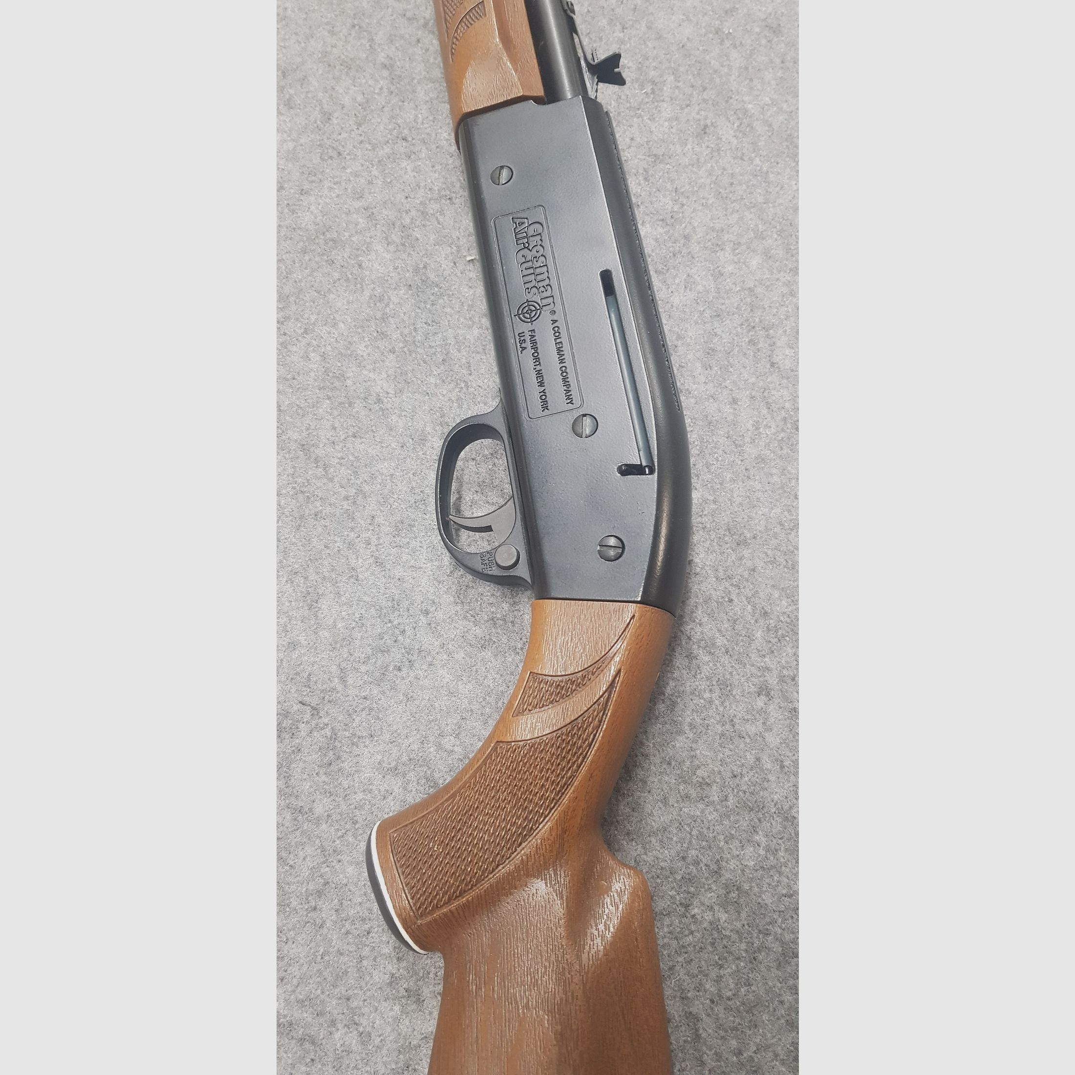 Unterhebel Vorkomprimier Luftgewehr Crosman Airguns Modell 766 American Classic sehr selten im neuwertigen Zustand, kaum benutzt. Pressluft