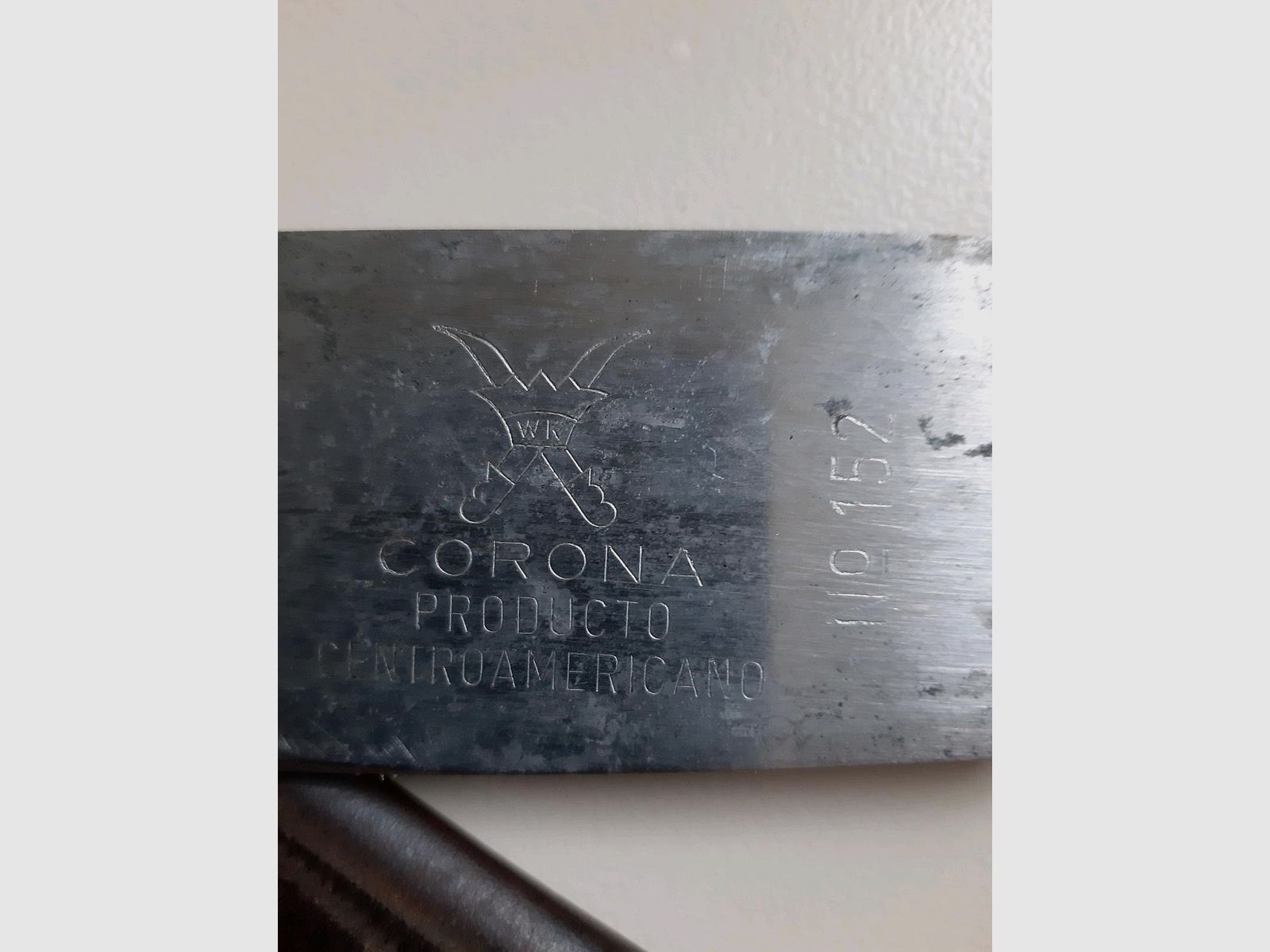 SCHEUNENFUND, eine über 40 Jahre alte MACHETE mit Hersteller Gravur 