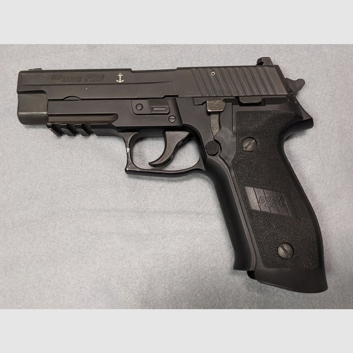 Sig Sauer P226 MK25 Navy 9mm Luger