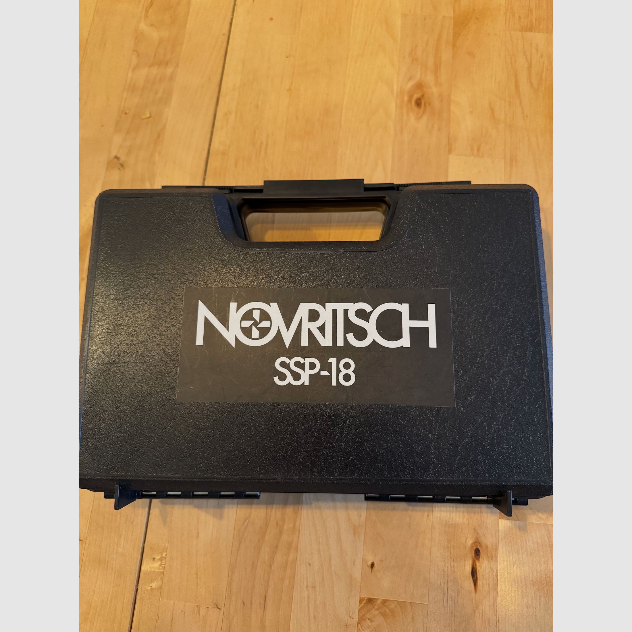Novritsch SSP18 GBB Grün + Zubehör
