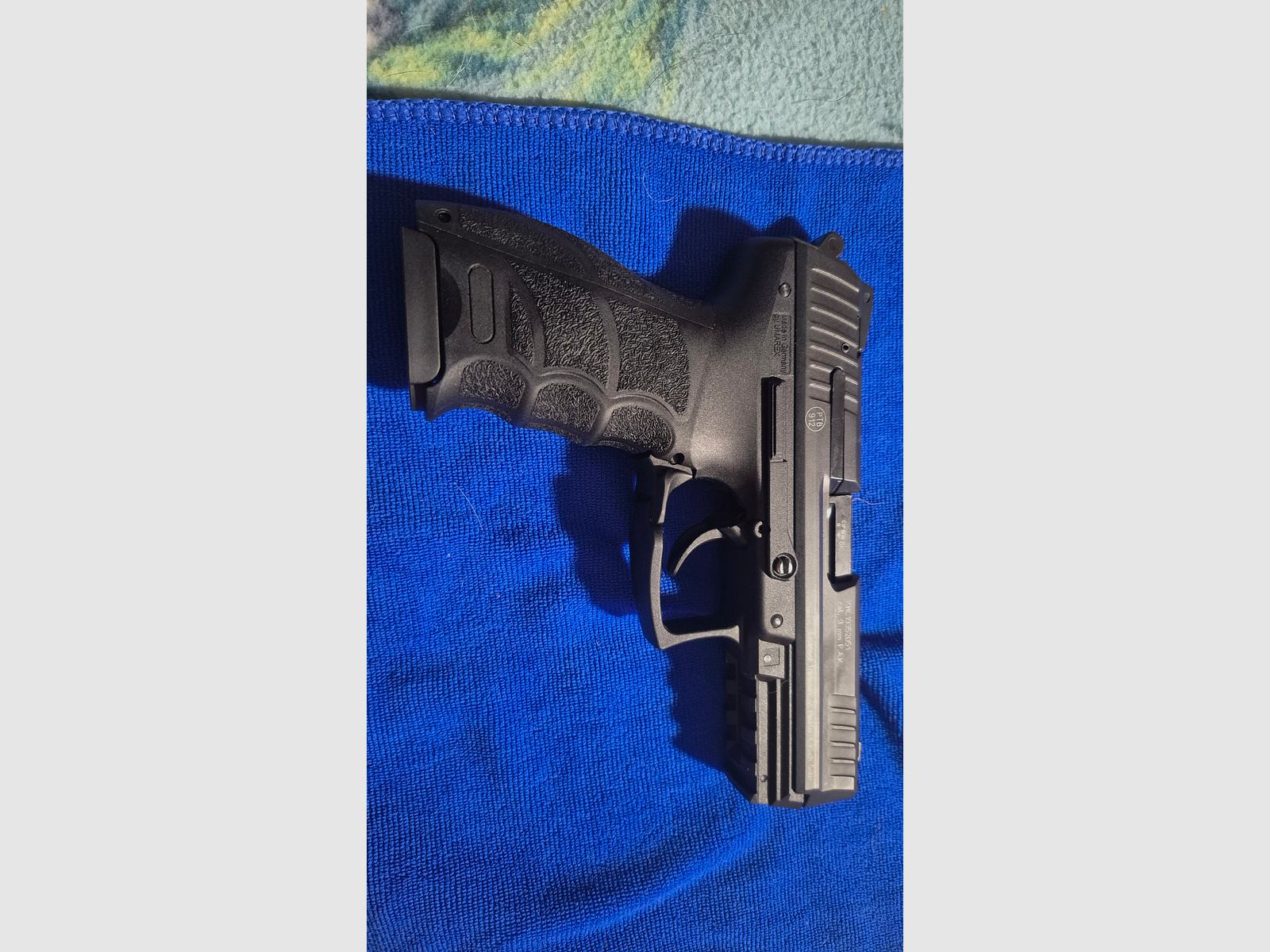 Na sprzedaż pistolet alarmowy P 30 kal. 9 mm za 150 euro