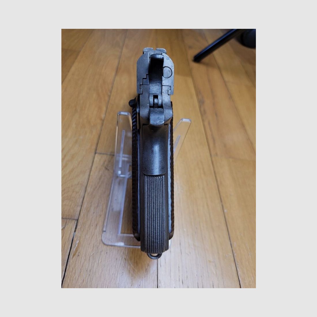 Sehr guter Colt 1911 A1 der US-Armee – Zweiter Weltkrieg – Herstellung Remington von 1943 – Mit ORIGINAL-Holster und ORIGINAL-Kampfgürtel – Mechanik und Lauf einwandfrei – TBE-, Bild 9 von 19