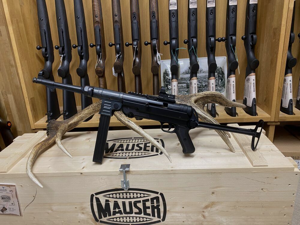 German Sport Guns MP40, mit Hawke Vantage 1x34