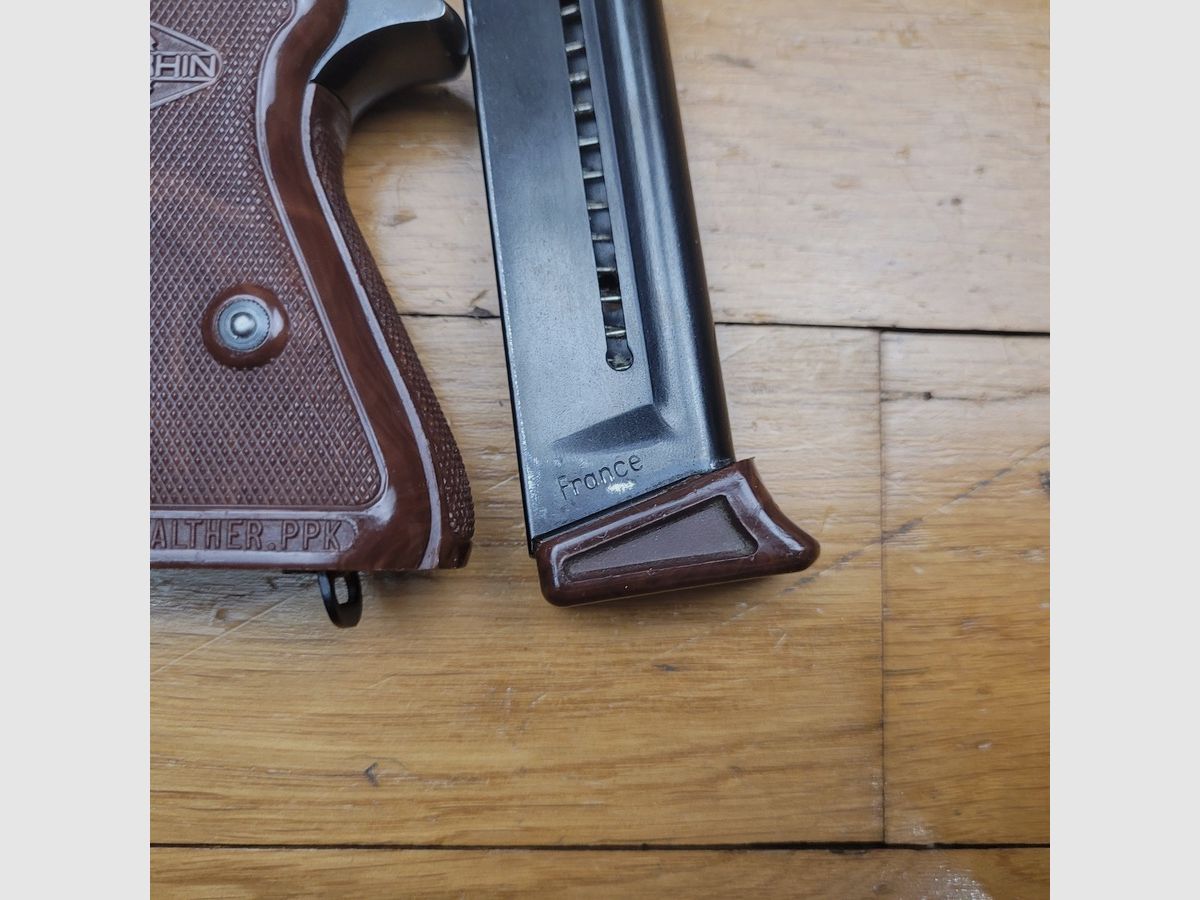 Zeer mooie en zeldzame Walther PPK vervaardigd door Manurhin onder exclusieve licentie van Walther – in kaliber 22LR (ongebruikelijk) – Mooie bluing – 10-schots magazijn met verlenging – decocking veiligheid – spiegelloop – In nieuwstaat, afbeelding 14 van 18