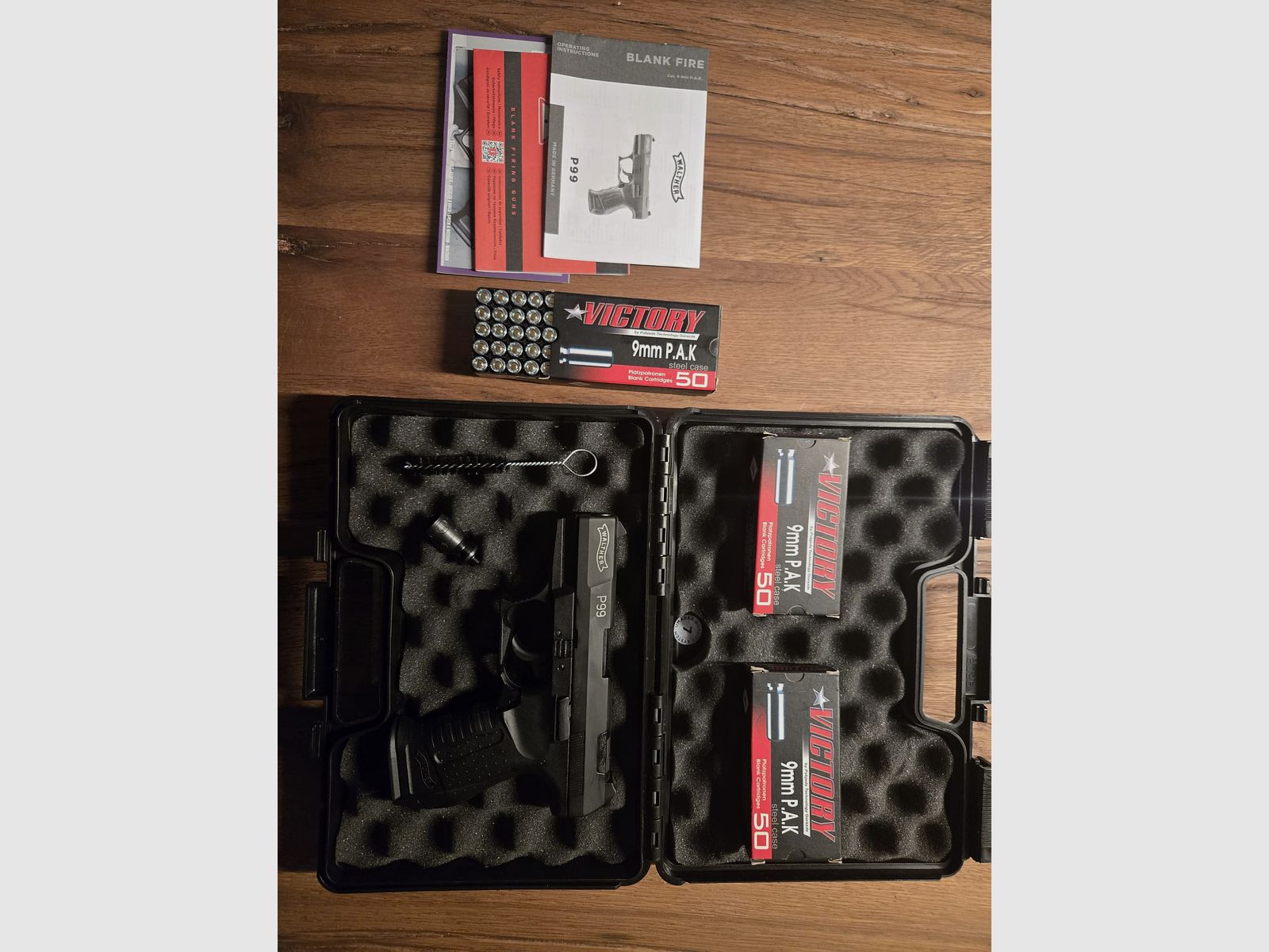 Walther P99 blank firing pistol 9mm P.A.K. black NEW!