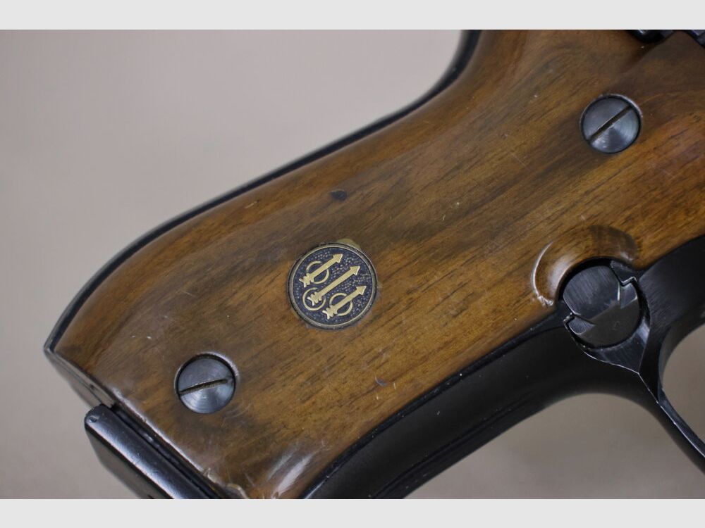 Beretta Mod. 84 BB // .380 Auto o 9mm Short