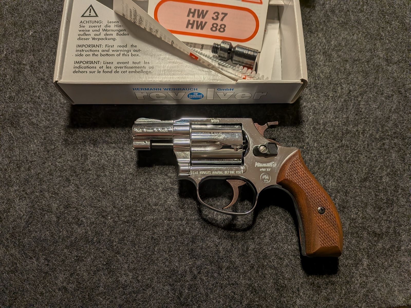 Weihrauch HW 37 Chrom PTB779 Kal.9mm R.Knall + Nowy + Rewolwer strzelający ostrzegawczo
