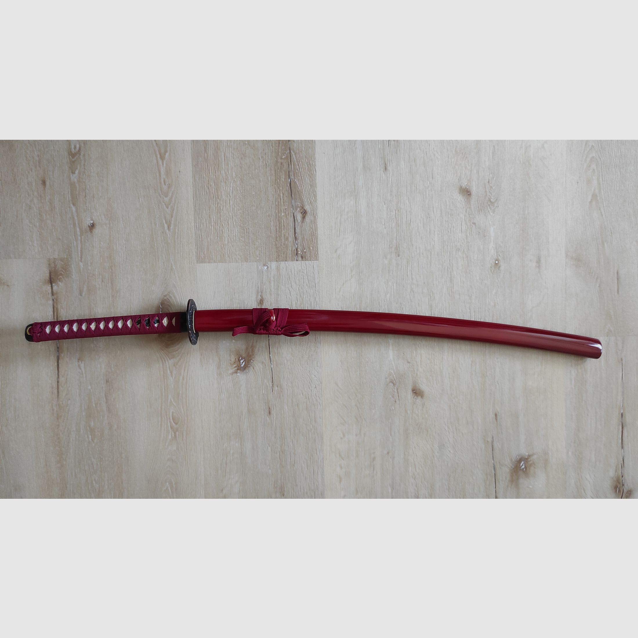 Katana, Samuraischwert rot mit Stoffbeutel geschliffene Klinge