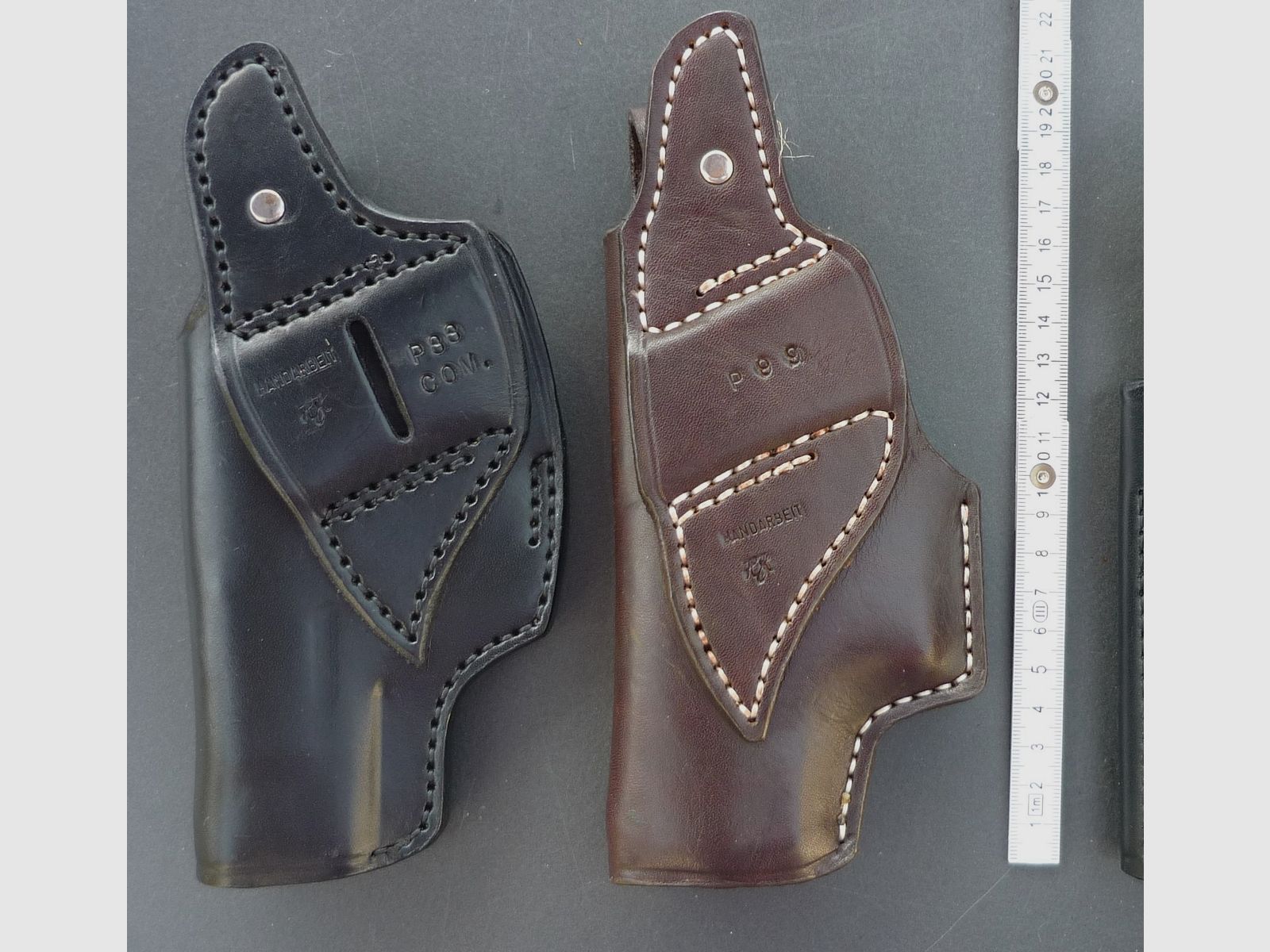 HKDesign Holster  Art. Nr.  002 : Einfachholster mit Snapverschluß  -  für: P88 COM,  P88   bzw. P99 -  für Rechtshänder