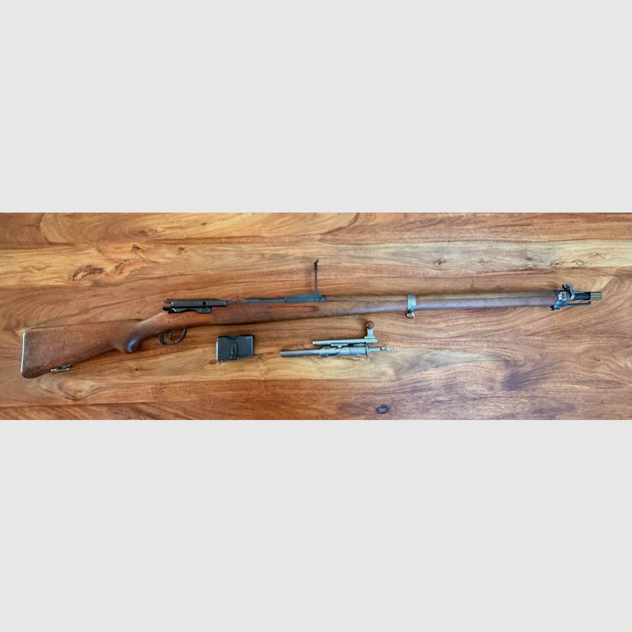 Fucile di fanteria svizzero Schmidt-Rubin IG 1911 – cal. 7,5x55 Swiss – completamente numerato, caricatore incluso, immagine 4 di 11