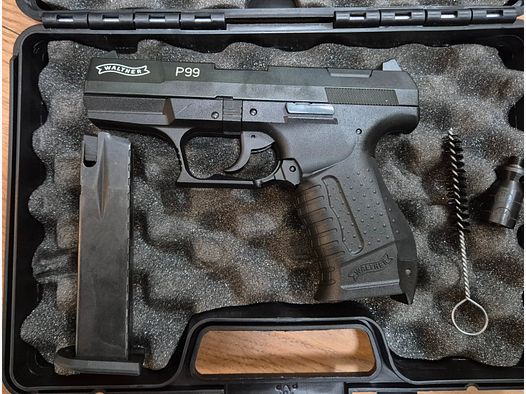 Walther P99 9mm blank gun Never used with holster