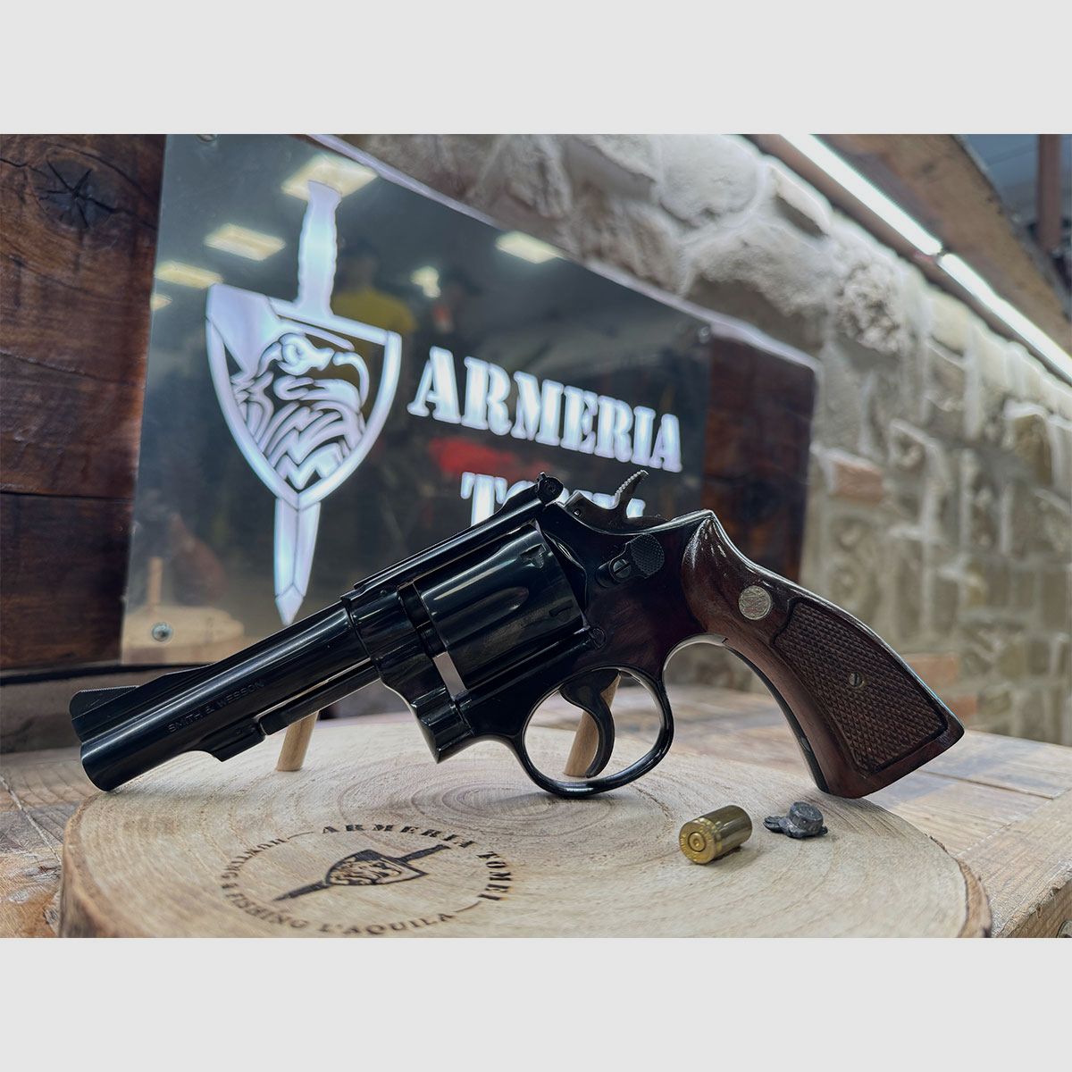 USED – REVOLVER – SMITH & WESSON MOD. 15-3 | 4″ cal. 38 SPECIAL, image 1 of 5