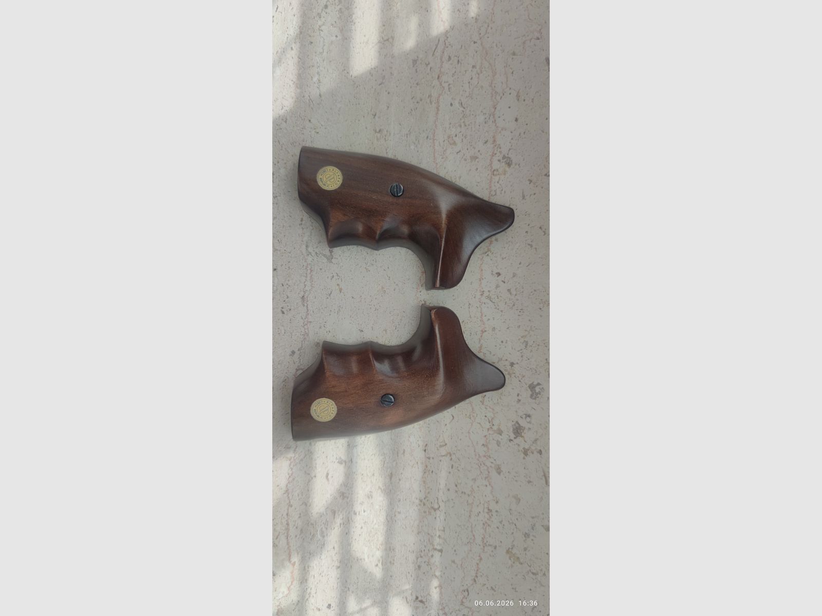 Maniglie in legno per Alfa proj per Steel Cop e revolver a canna rigata