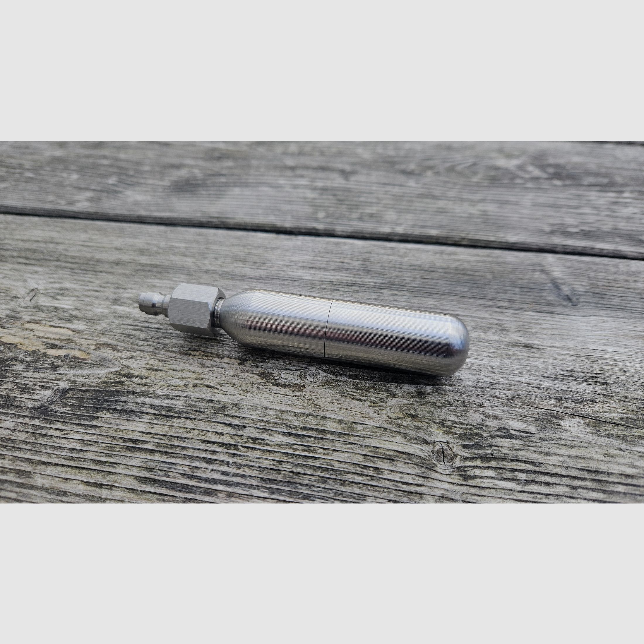 Refillable CO2 cartridge made of stainless steel - 8g, 12g or 16g - incl. filling adapter
