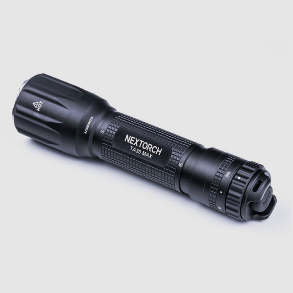 NEXTORCH TA30MAX 2100 Lumen Tactical LED Taschenlampe 250 m Leuchtweite