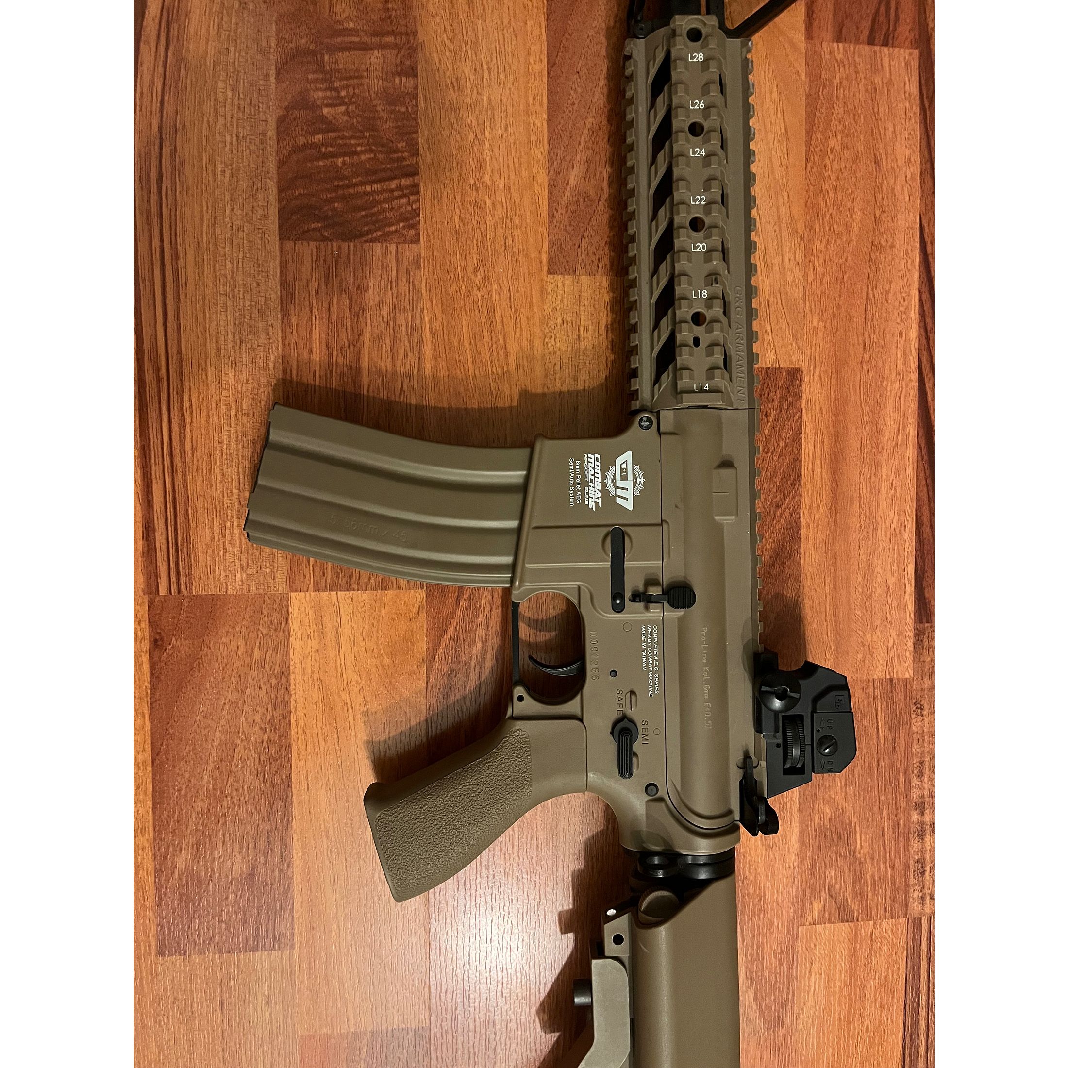 Airsoft G&G CM 16 Raider AEG