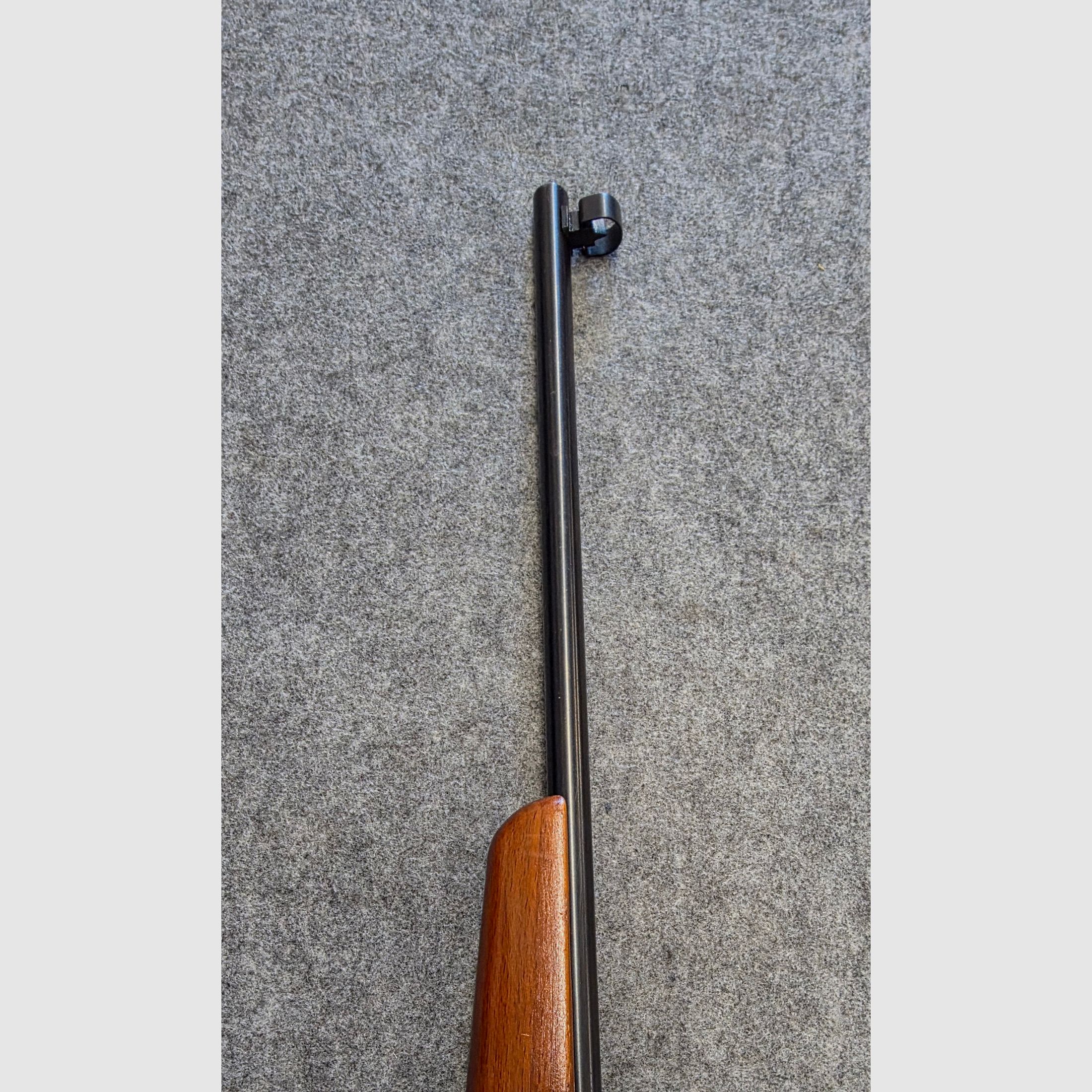 Exécution spéciale avec seulement 2 vis de fixation et longueur normale Haenel 310 avec détente standard, carabine à répétition Kirmes 4,4 mm carabine à air.