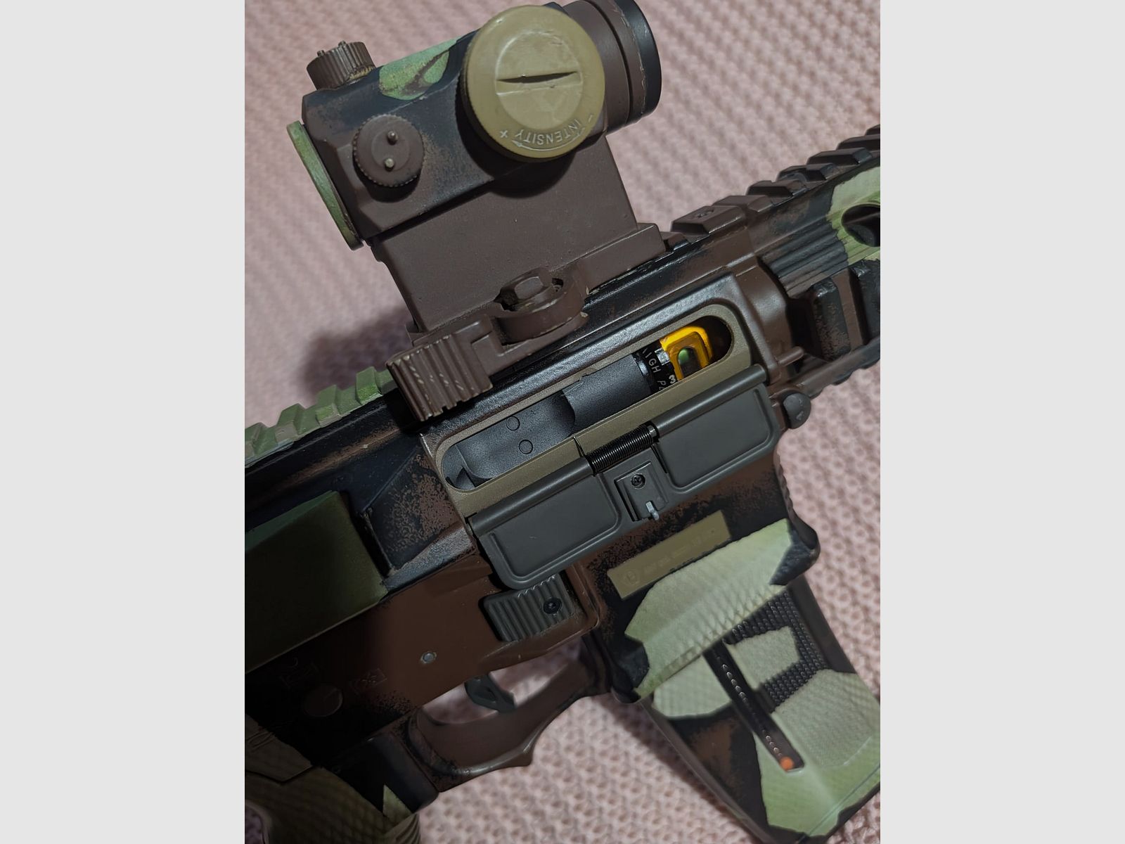 Ares Amoeba 008 S-AEG 6mm Airsoft M4 *lackiert*, Bild 3 von 9