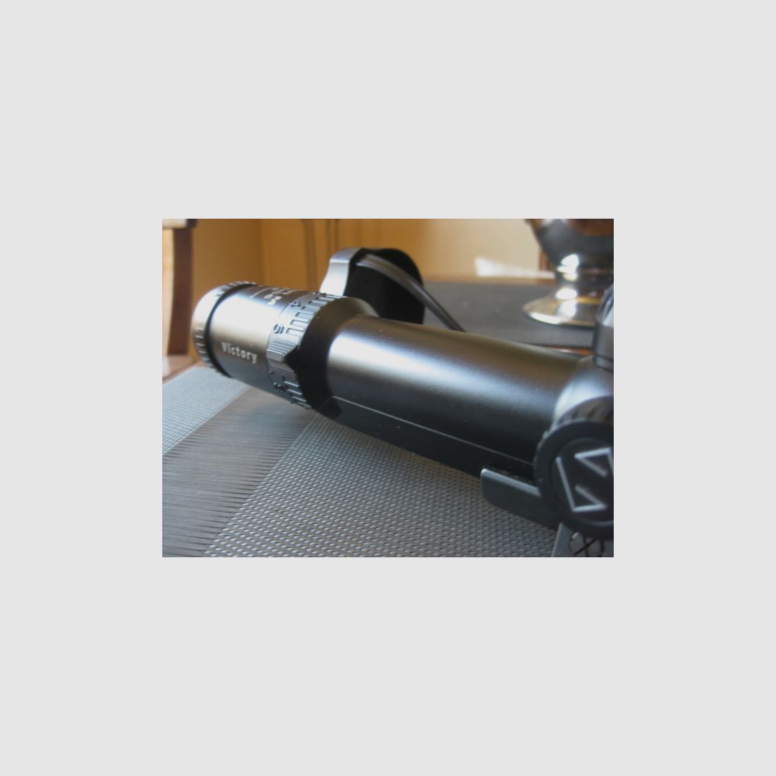 TOP ZEISS VICTORY Gen.II in der Ausführung Diavari als 3-12x56 M , also Innenschiene , mit LP-Absehen 40  und Original Blaser-Sattelmontage ! 