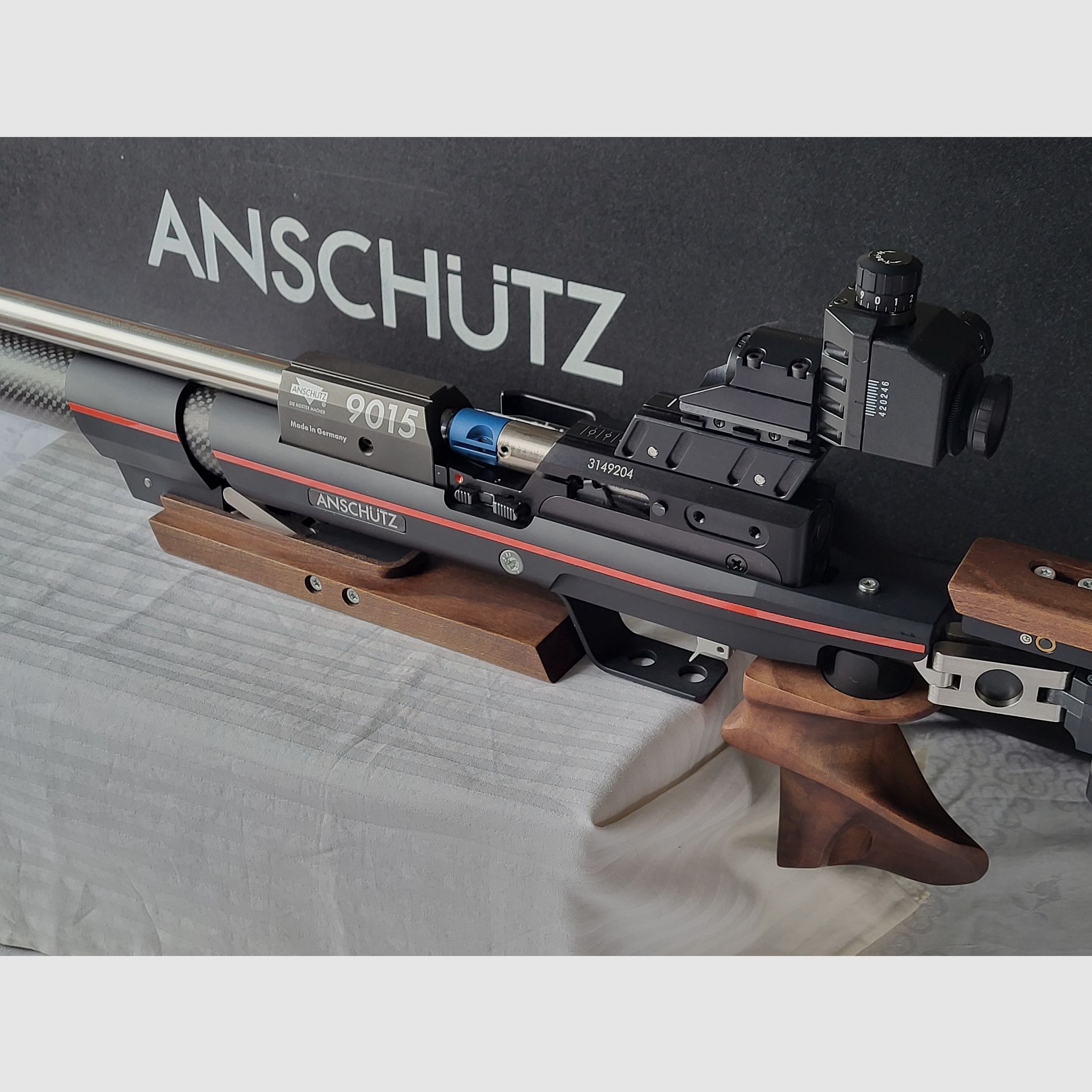 Anschütz 9015 ONE right-handed shooter