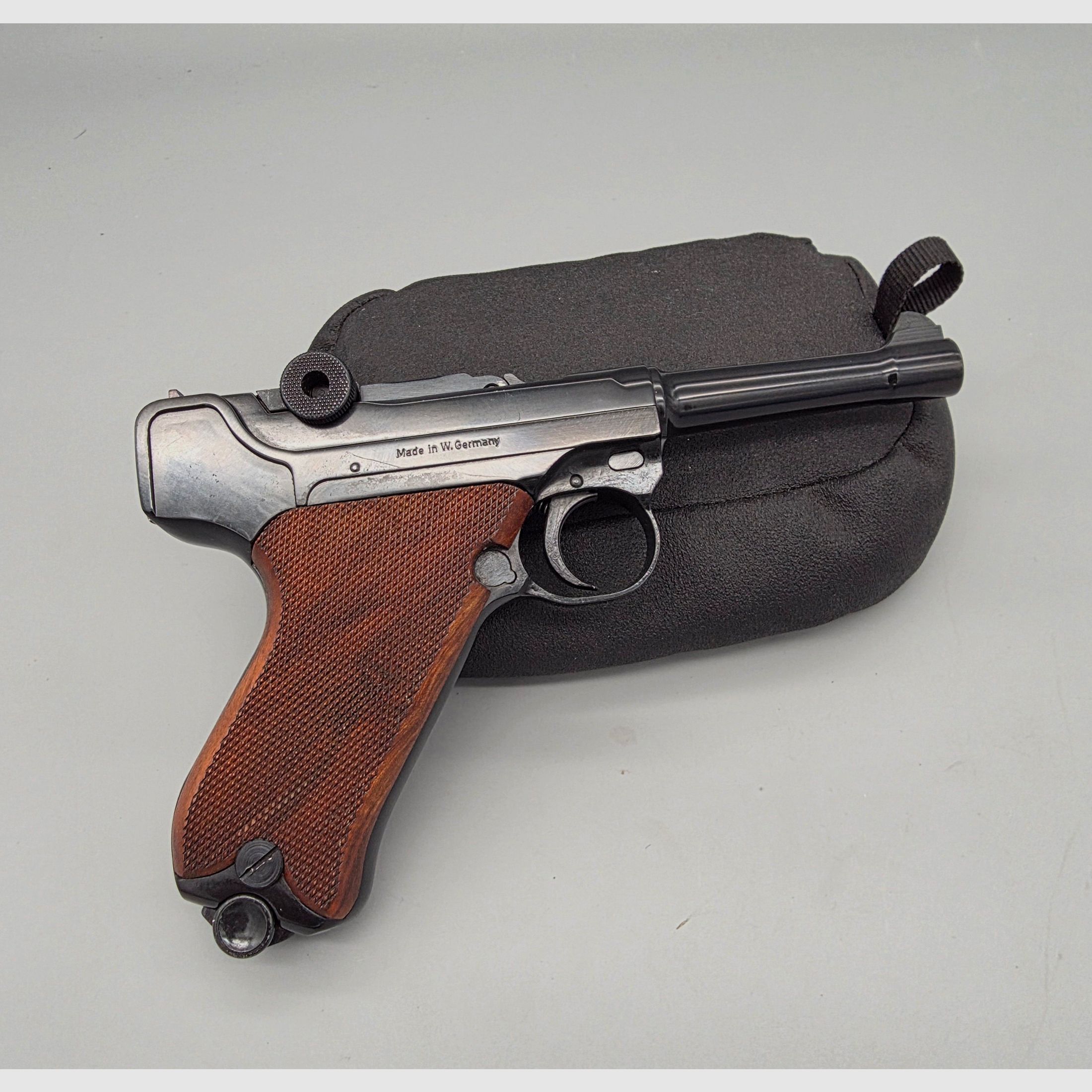 Erma Mod. KGP 690 estado de colección 8mmK P08 pistola de fogueo PTB 402 SRS rara KGP690