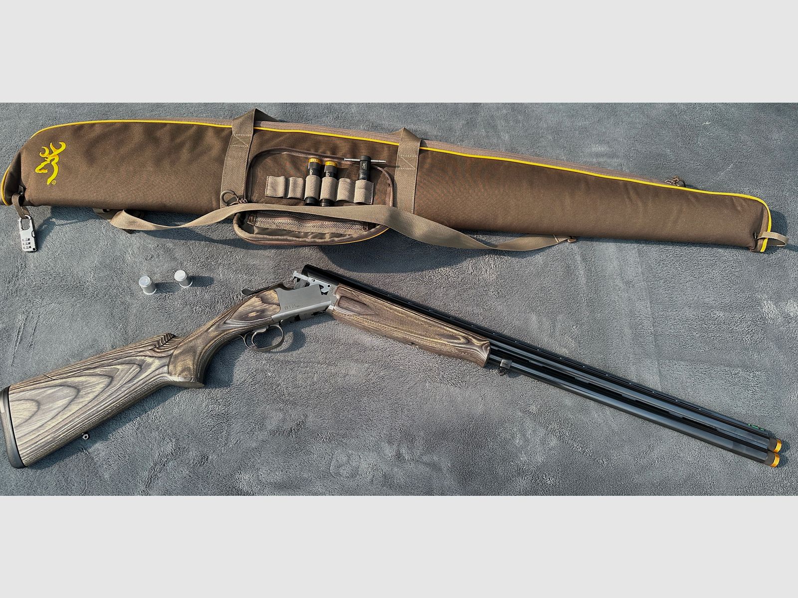 Browning B525 Laminated 12/76