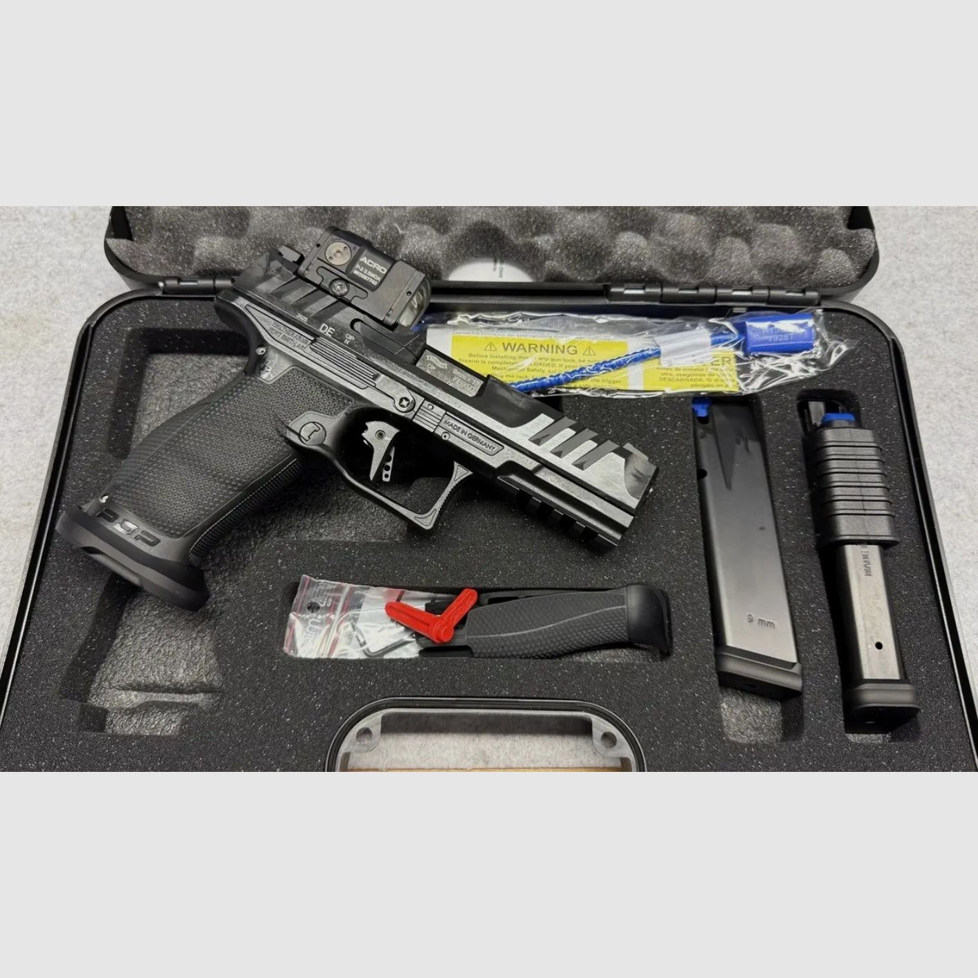 Walther PDP Full Size PRO ACRO 4.5" in caliber 9mm Luger including Aimpoint ACRO red dot sight