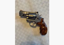 Smith & Wesson Modell 686 – calibro .357 Magnum – lunghezza canna 2,5” – usato pochissimo (circa 10 colpi)