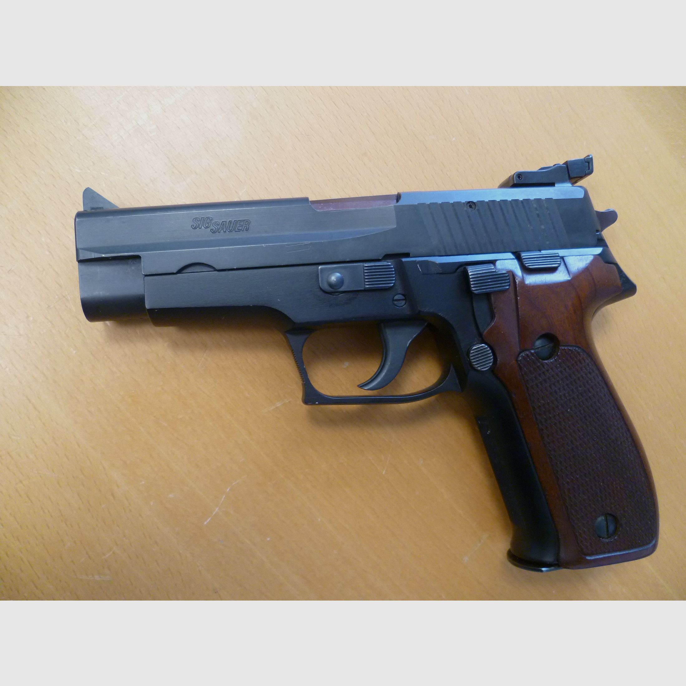 SIG Sauer P226 9mm Luger pistol