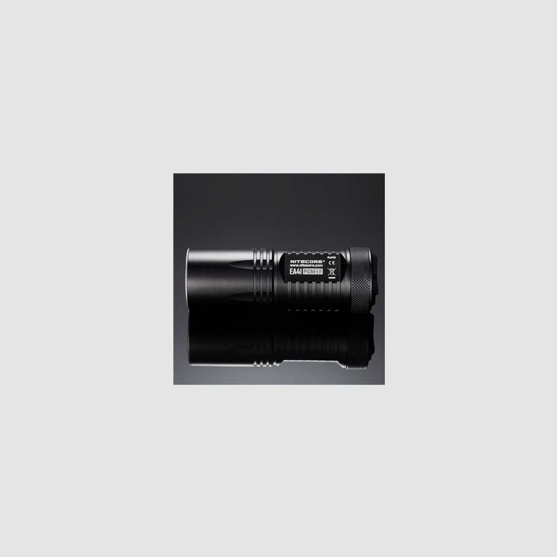 Linterna Nitecore EA41W 860 lúmenes, imagen 3 de 25