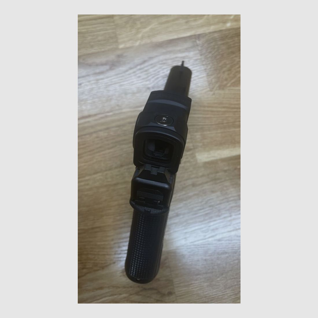 Glock 17 Gen5 MOS with Aimpoint ACRO P-2 + AMERIGLO SD Sights including Aimpoint adapter plate for Aimpoint, all mounted! Night vision levels