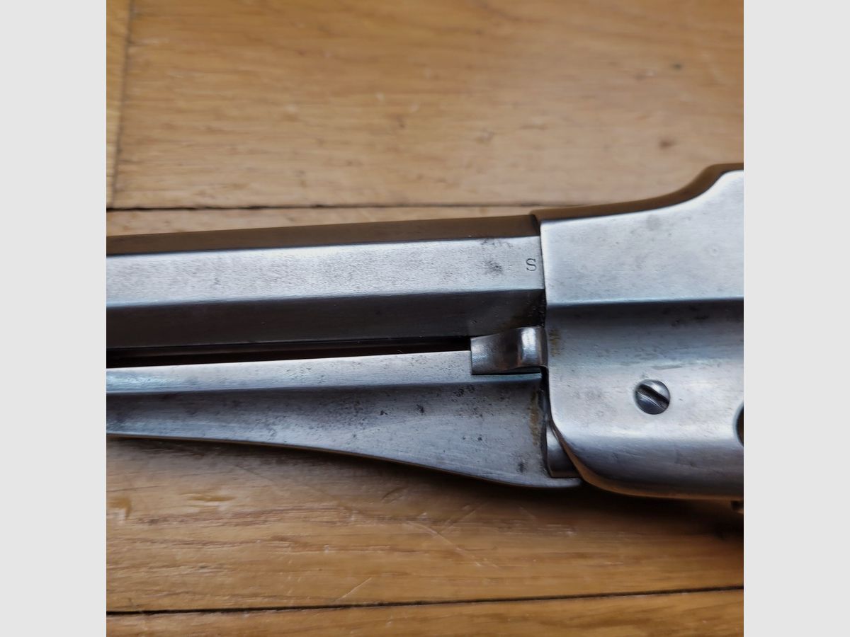 Exceptional military revolver Remington 1861 Old Army Model – Civil War weapon – Caliber 44 – Single serial number except for the cylinder – Only 10,000 weapons produced and in a rare variant! – Excellent aesthetic, mechanical, and barrel condition – Exceptional piece!, image 33 of 41