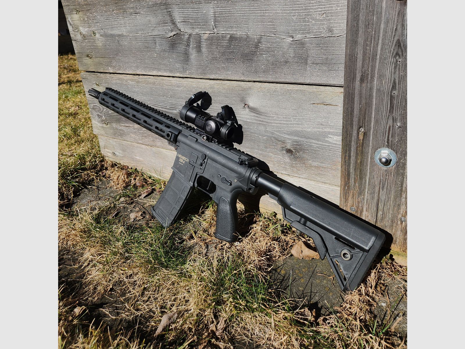 Airsoft SSR4, SSG69, Beretta M92 mit Zubehör und Plattenträger Set