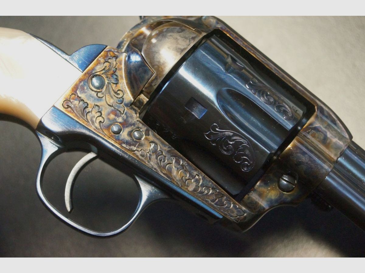 Uberti Cattleman inciso a mano Carcoal Blue, immagine 5 di 5