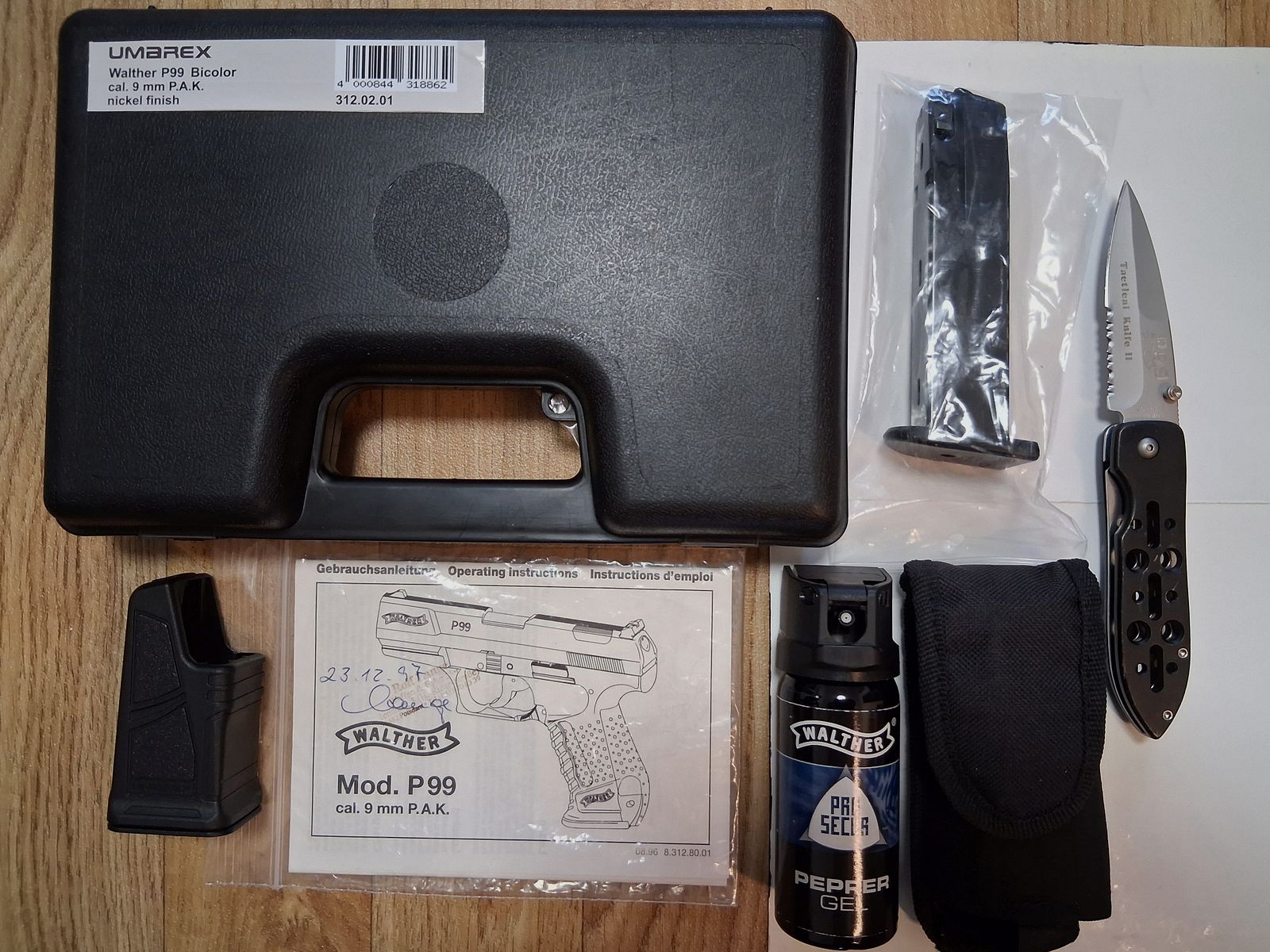 Sammler aufgepasst! Walther P99 bicolor PTB-637 (neuwertig, ungeschossen), 2 Magazine + Walther Zubehör