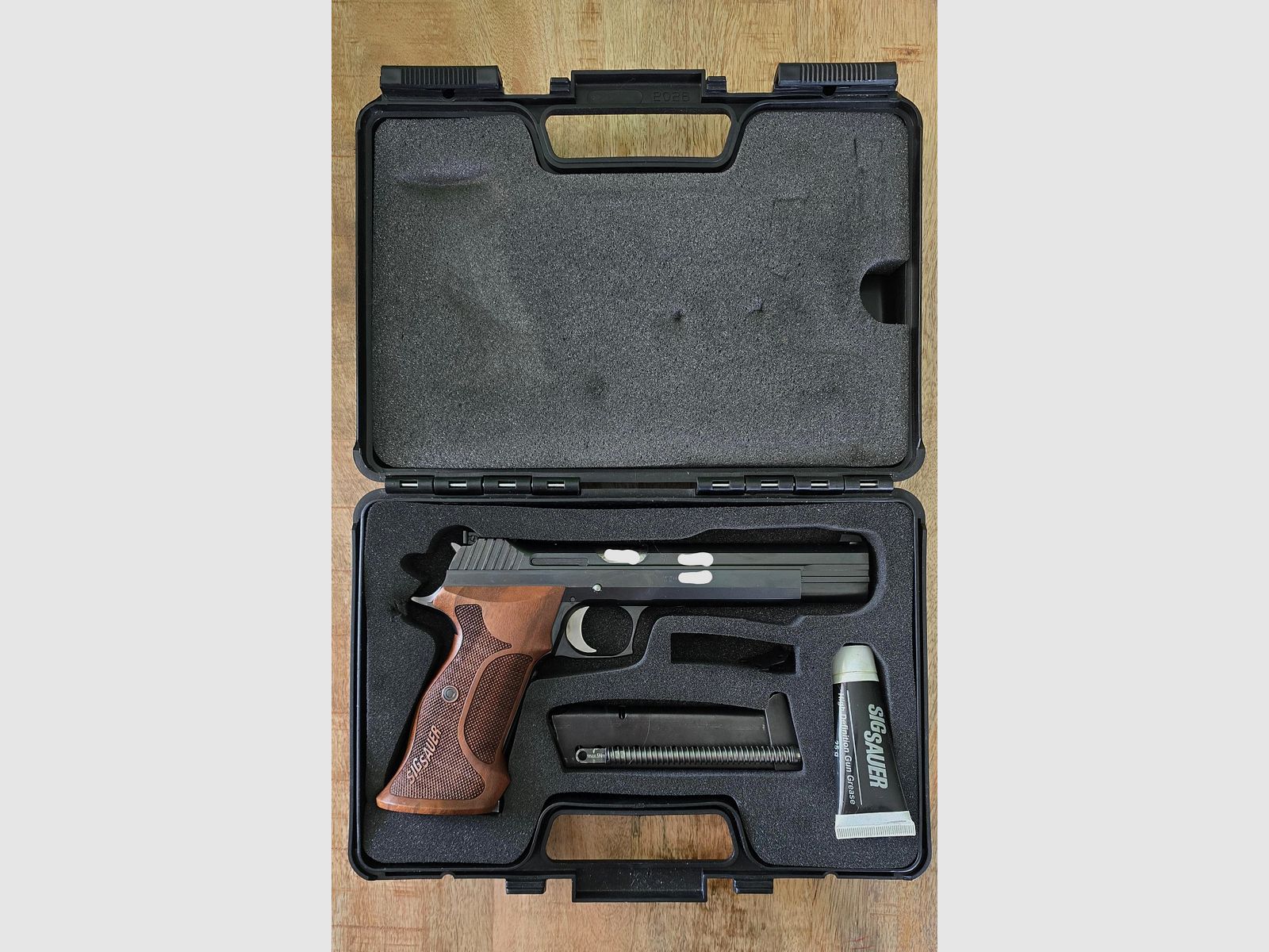 SIG Sauer P 210 Super Target 6", from Eckernförde, caliber 9mm Para with complete accessories