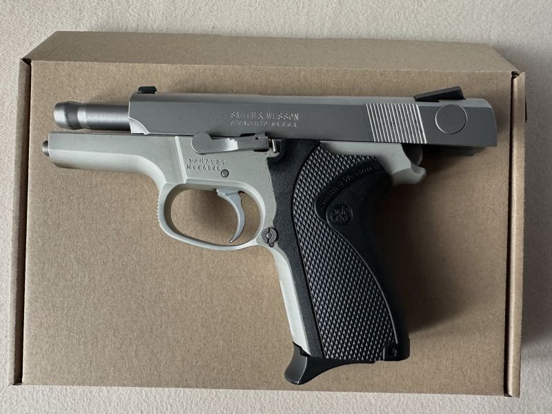 Sehr seltene Smith&Wesson 6946 im Kaliber 9mm Luger