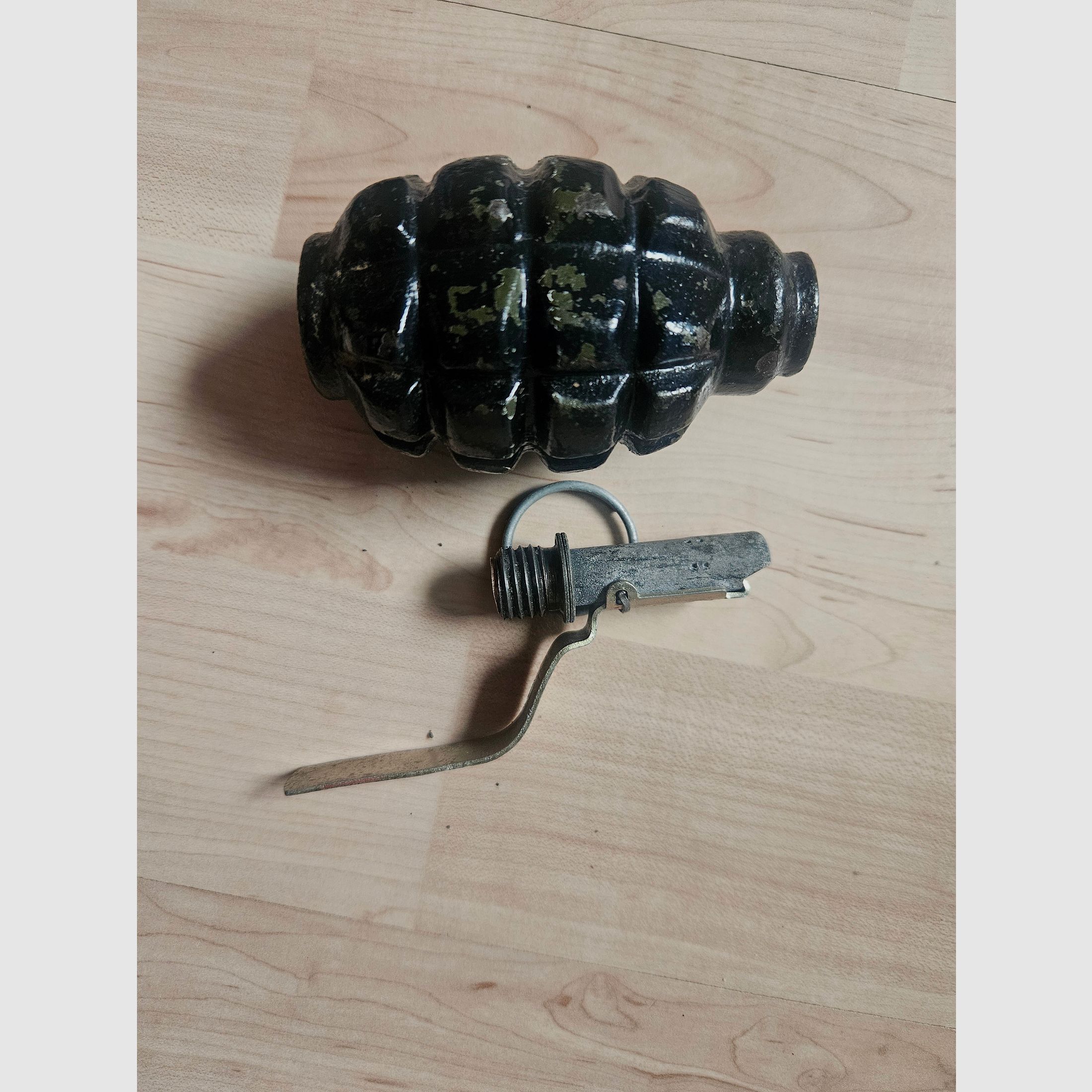 DEKO Granada de mano