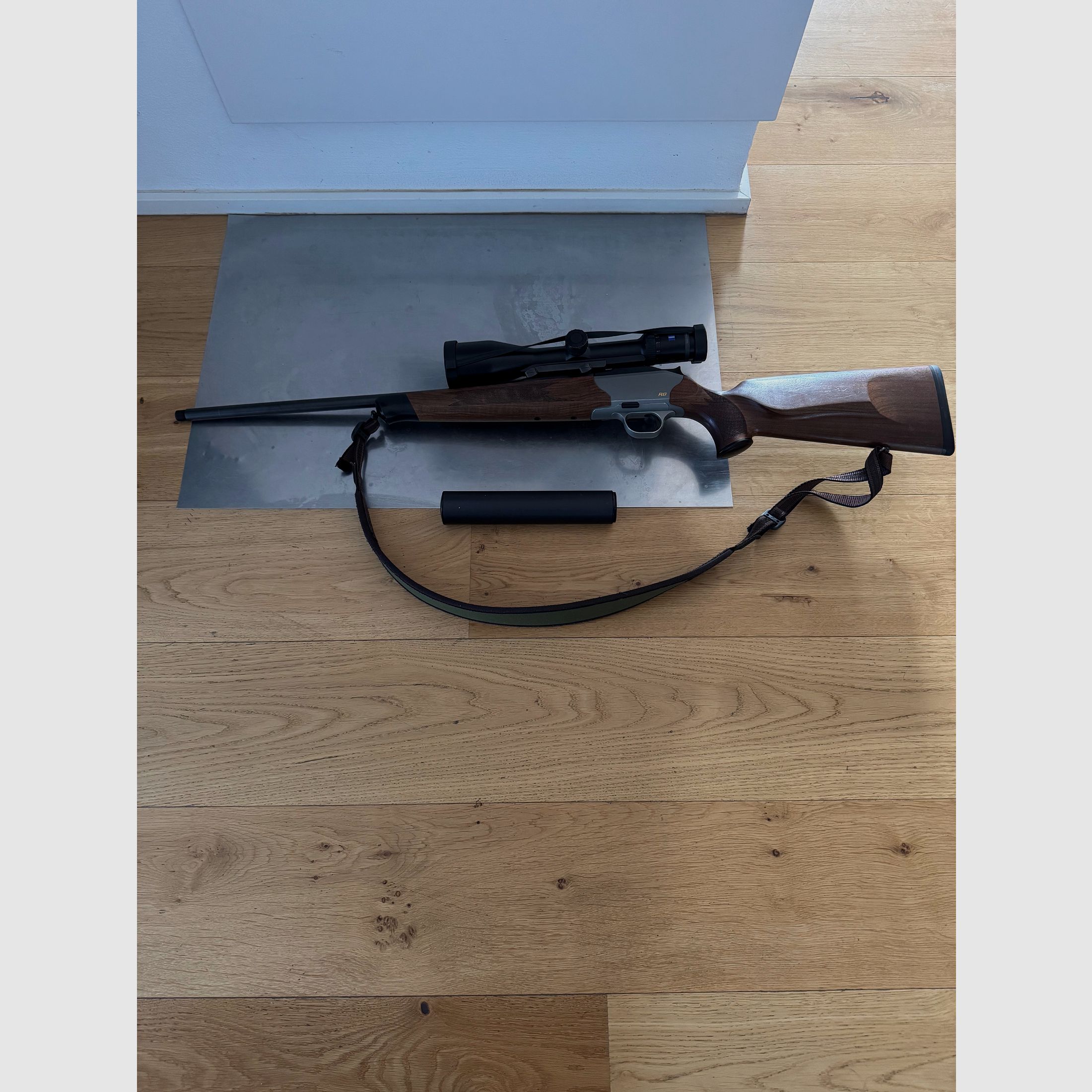 Blaser R8 Standard mit Schalldämpfer von A-Tec
