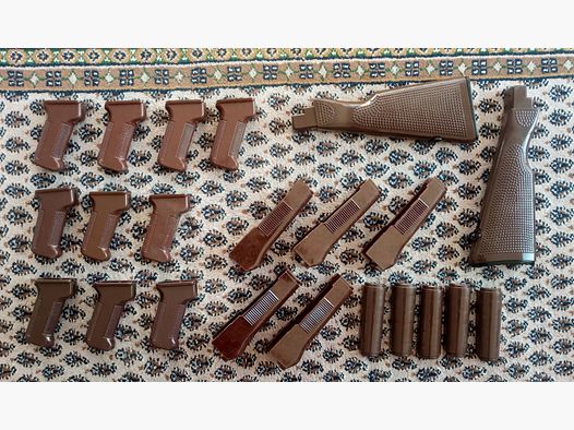 Original DDR Bakelit & Plaste  / Handschutz / Griff / Schaft   // AK / AK47 / AK74/ AKM / MPi-74 / MPi-Km-72 / NVA