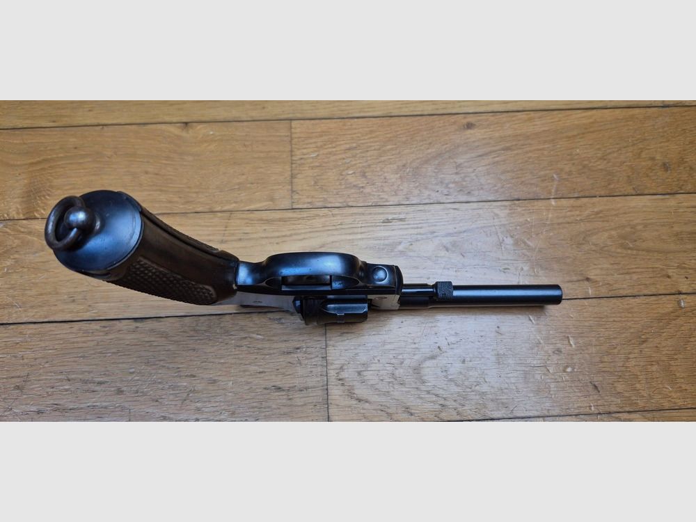 Bel revolver regolamentare modello 1892 – Comune ma mitico – Apice del revolver regolamentare Made in France – Calibro 8mm92 – Mono-matricola – Arma del 1910 – Bella meccanica – Bel canna – Fondina modello 1915 della Grande Guerra – TBE +, immagine 9 di 31