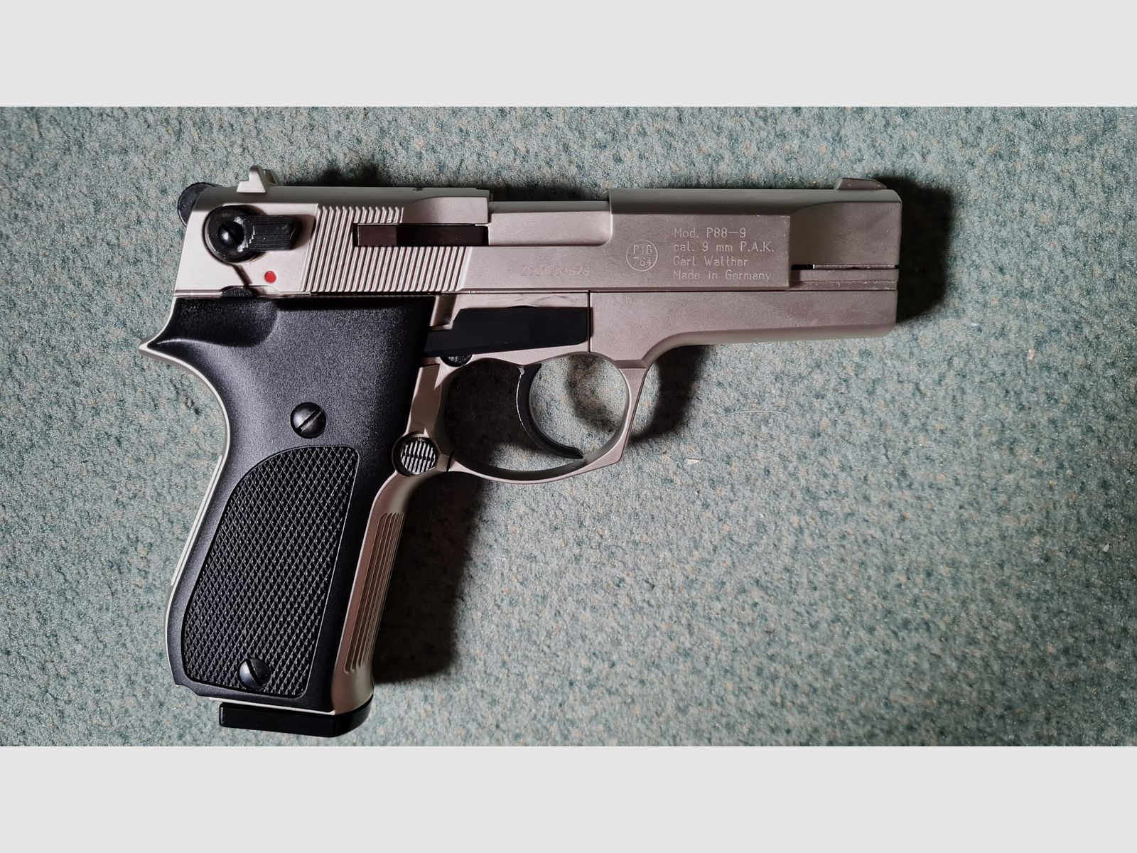 Walther P88 Schreckschuss Pistole 9mm P.A.K. bicolor/vernickelt