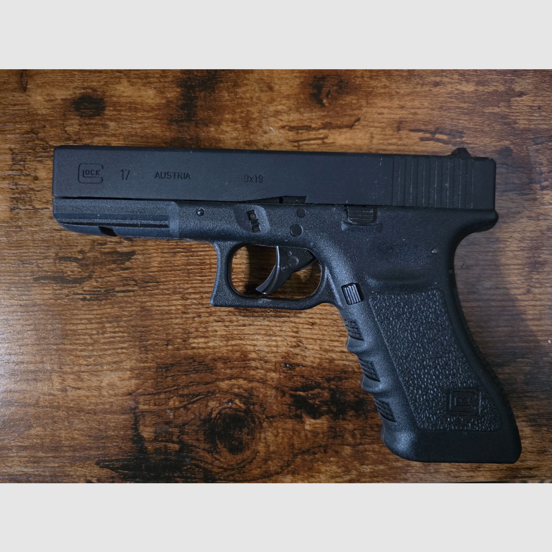 Glock CO2 pistol 17