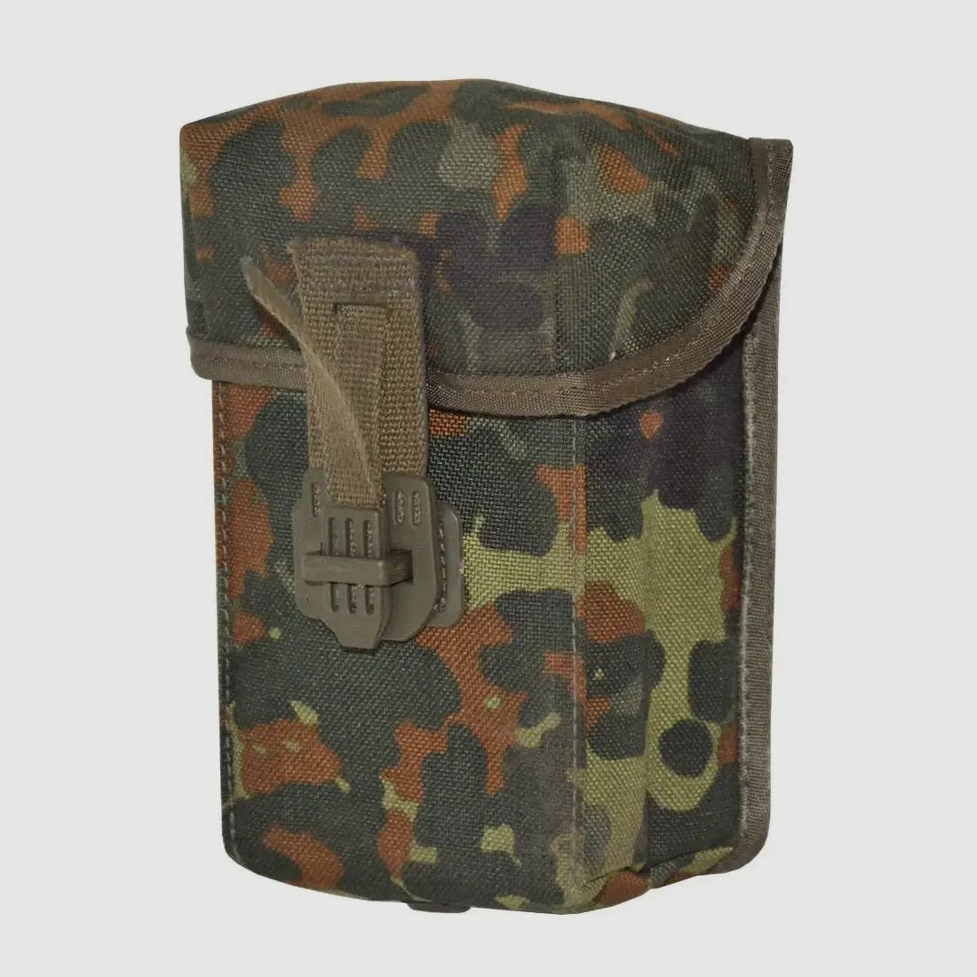 Bundeswehr Original Bundeswehr Original Bundeswehr Magazine Pouch G3 Flecktarn used