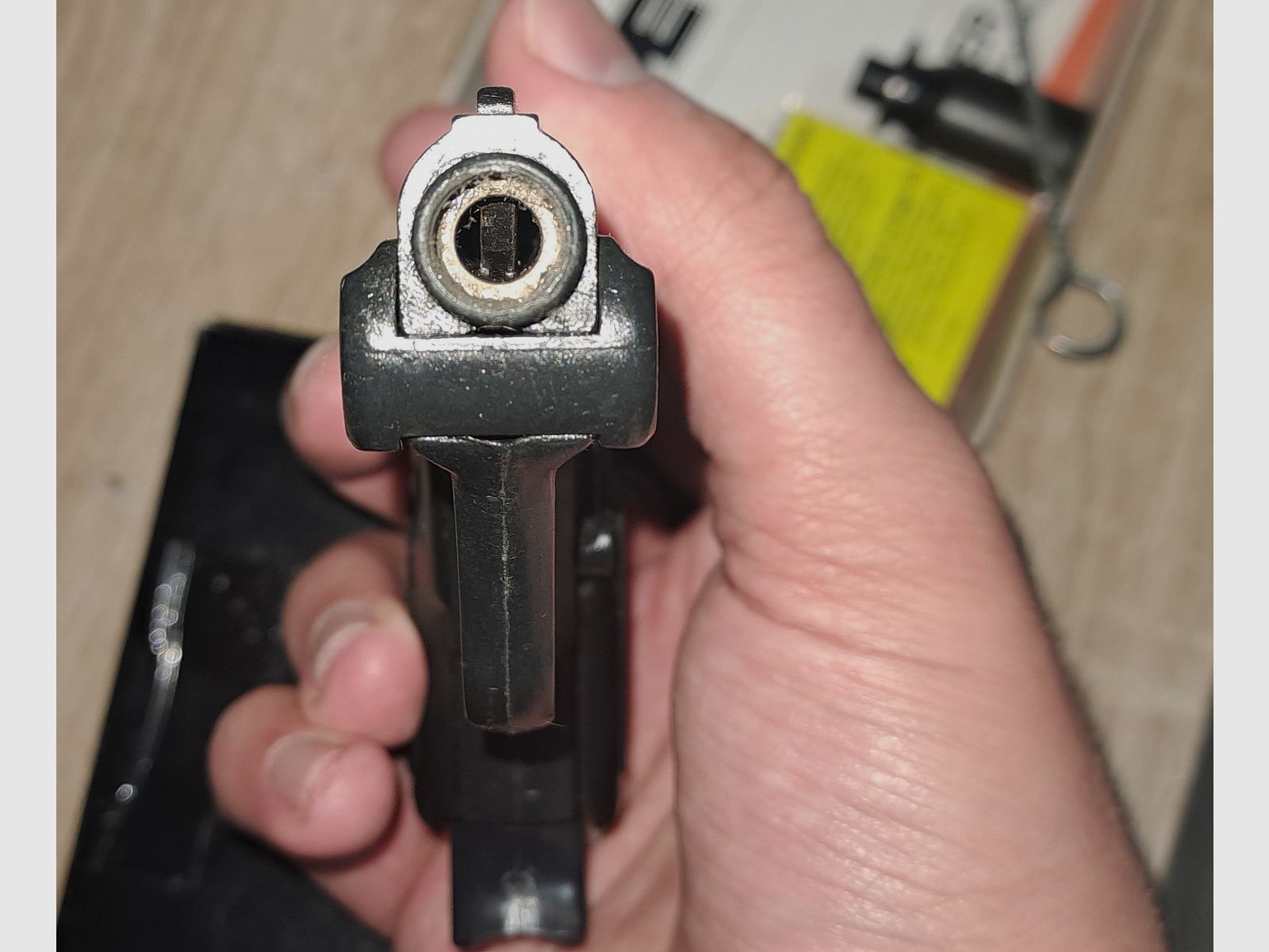 Seltene ME 8 Detective 8mm Knall im PTB 100/2 in Verpackung!